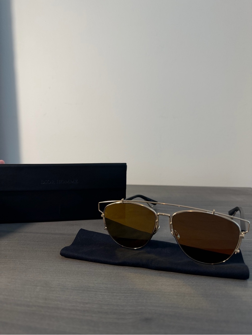 Dior Reflective Gold Frame Sunglasses with Amber Lenses and Black Pouch - Picture 2 of 5